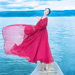 青海湖旅游女装去海边适合穿的衣服拍照大红裙茶卡盐湖裙子泸沽湖