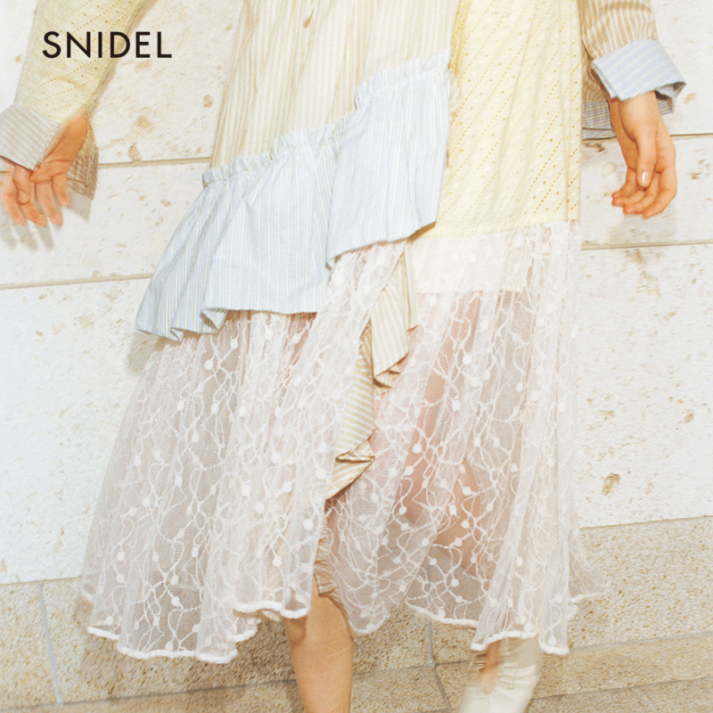 SNIDEL2019春夏新品 气质荷叶边蕾丝拼接透视半身裙SWFS191131