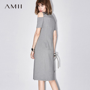 Amii极简赫本显瘦连衣裙大码女装露肩小黑裙2018春夏新款A字长裙连衣裙