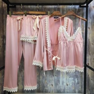 春夏女士高端宫庭蕾丝绸缎四件套女士家居服薄款三件套性感睡衣女士睡衣