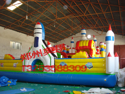 儿童娱乐城堡价格充气水滑梯定做充气玩具厂家热卖幼儿园蹦床玩具
