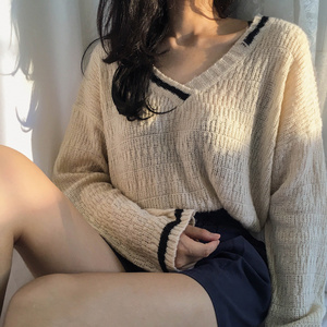 春装2018新款女chic海马毛v领百搭针织衫气质宽松撞色毛衣上衣潮毛衣