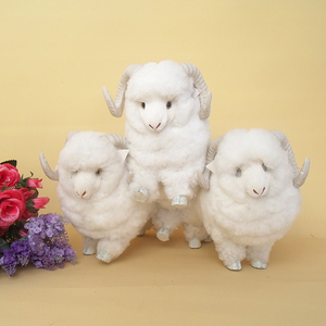 三羊开泰羊摆件图片