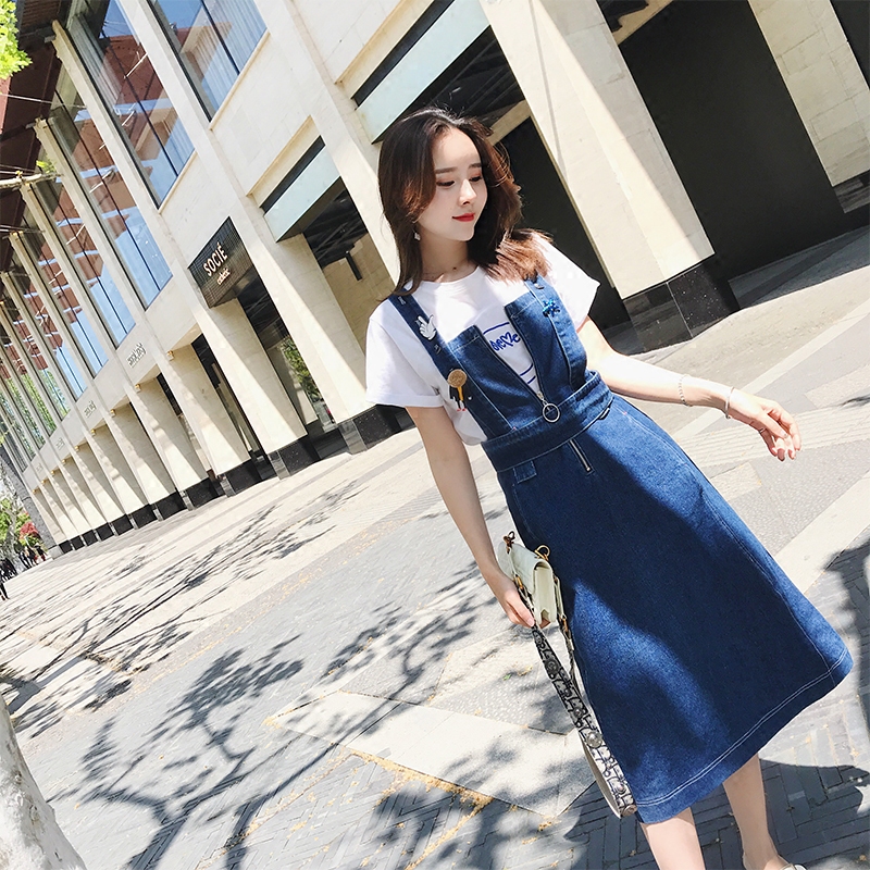 夏季原宿风ins超火牛仔背带裙女学生中长款a字无袖露肩牛仔连衣裙连衣裙