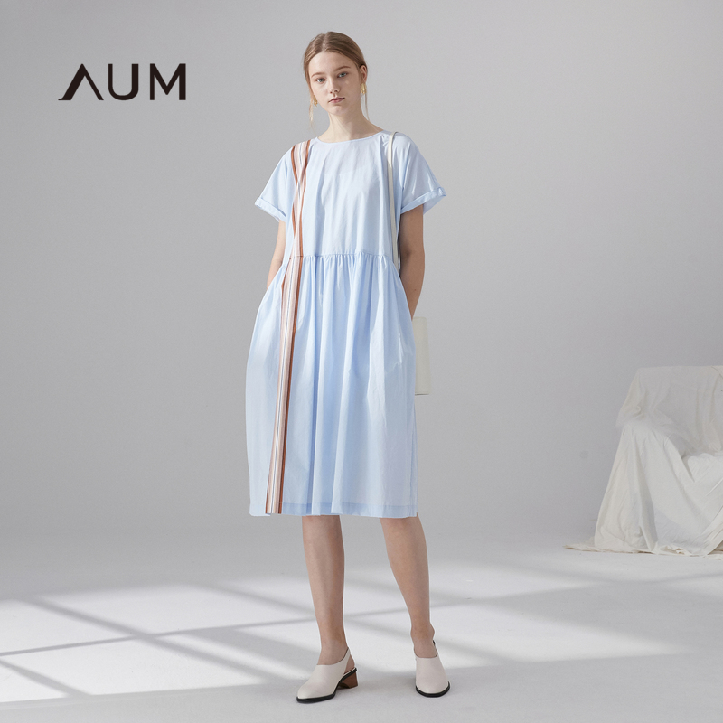 AUM噢姆2019夏季新款女装蓝色纯棉短袖宽松文艺气质中长款连衣裙