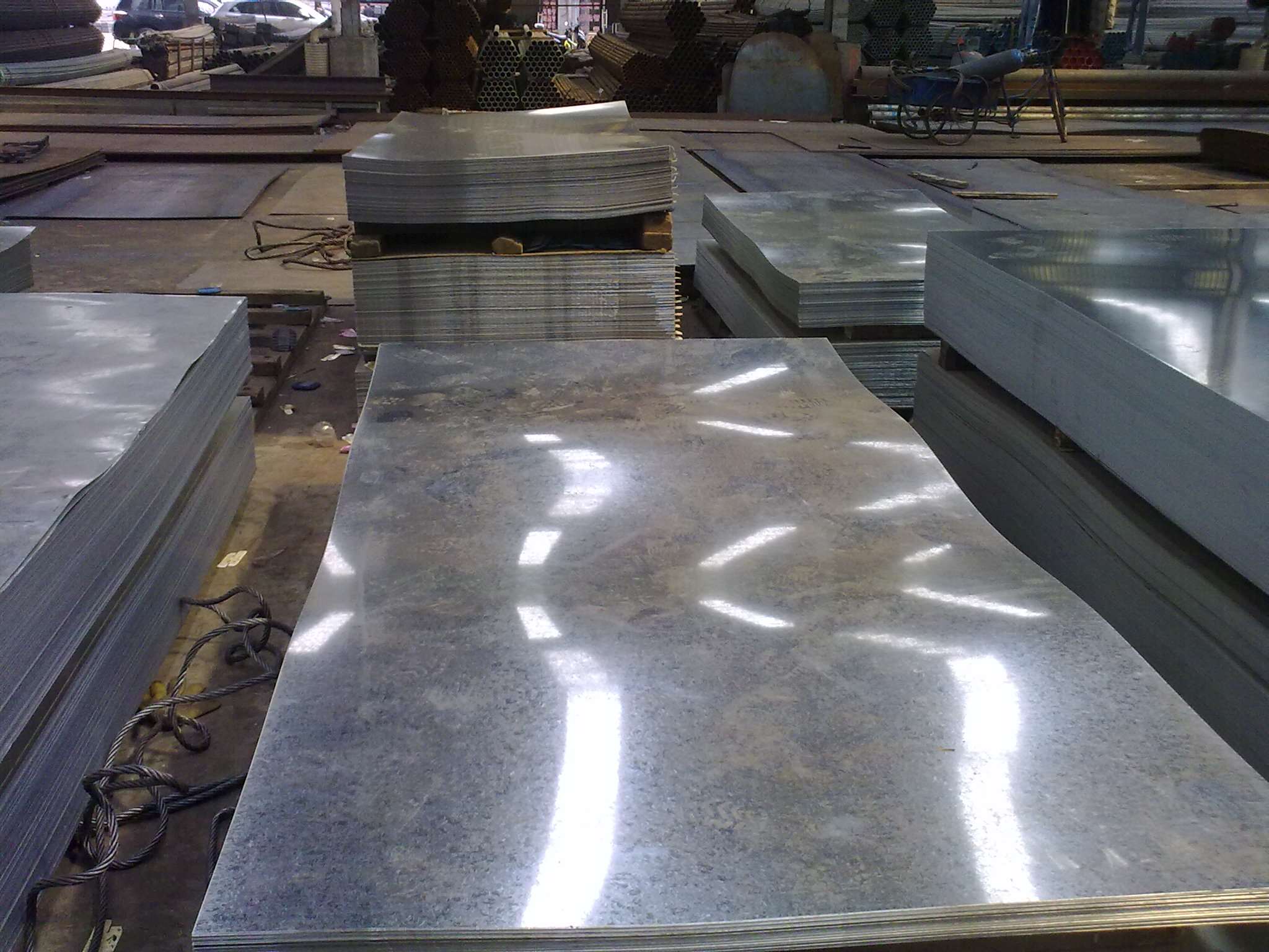 镀锌白铁皮切割零卖加工小块板切割1*1米*2米小板镀锌板折边小块