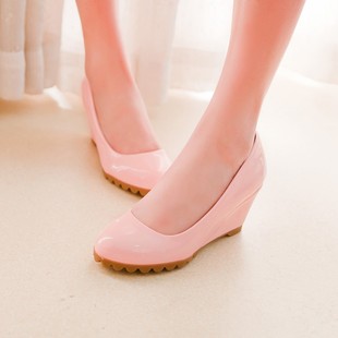 新款圆头漆皮女单鞋坡跟高跟鞋低帮女鞋子ol职业皮鞋工作鞋包邮