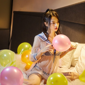 角色透明学生服图片
