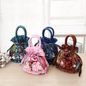 【女土皮包新款单肩斜挎价格】最新女土皮包新