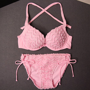 新款独定制粉色蕾丝性感黑三点式 挂脖加厚小胸聚拢比基尼 泳衣女