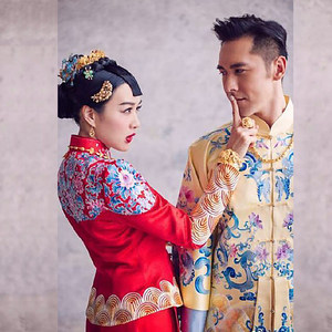 【金色中式新娘服价格】最新金色中式新娘服价