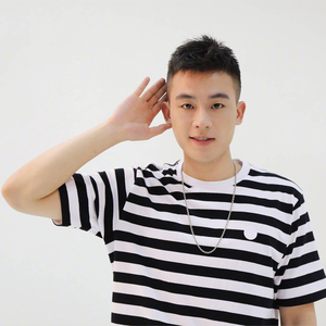 项链男韩版锁骨钛钢学生图片