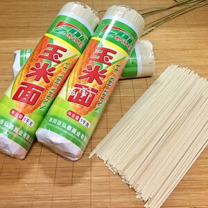 粗面条方便面图片