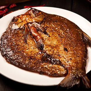 酱板鱼湖南特产香辣风干酱卤味办公室零食小吃熟食微中特辣138g