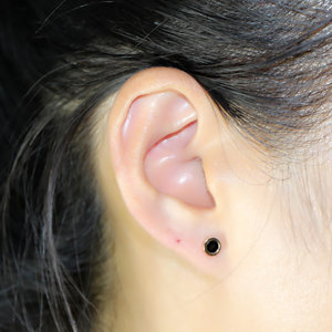 18k金玫瑰金黑玛瑙小耳骨钉拧 span class=h>螺丝 /span>耳钉彩金 