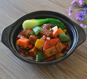 仿真牛肉煲模型 黄焖牛腩饭 黄焖排骨饭模型假黄焖鸡米饭模型定做