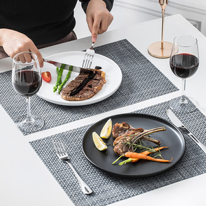 北欧陶瓷盘子家用圆盘平盘创意牛排盘西餐盘牛排刀叉盘子套装餐具