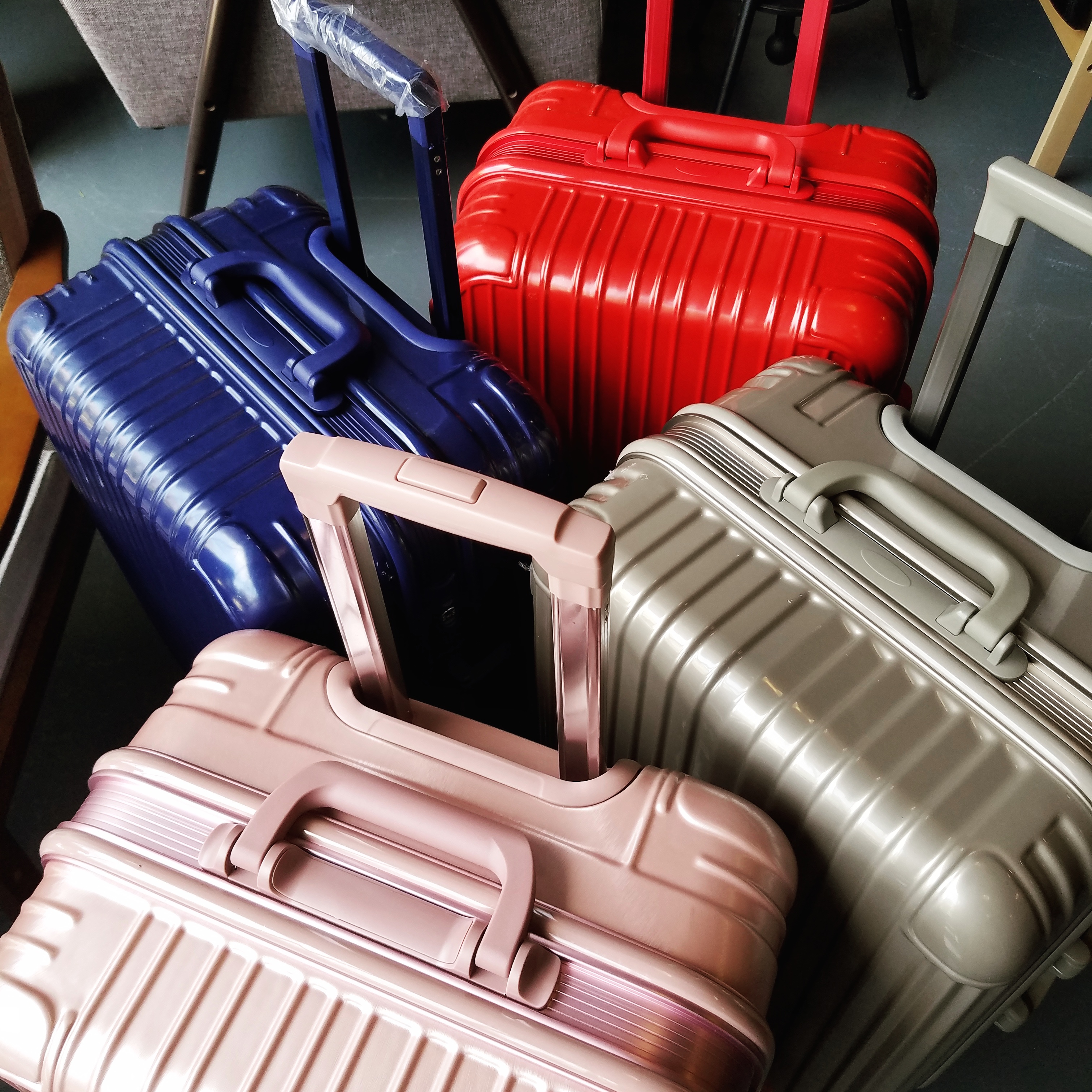 铝框拉杆箱万向轮行李箱男玫瑰金女硬箱24寸旅游拖箱22寸密码箱子