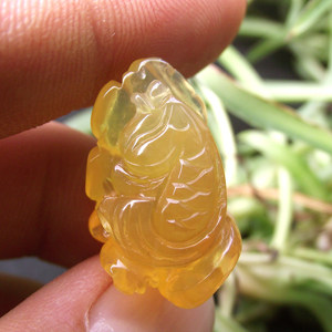 正品黄欧泊吊坠雕件天然黄欧泊莲花鲤鱼 span class=h>项链 /span>坠