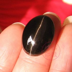 天然◥红波坊◣22克拉13*18mm特级矽线黑 span class=h>猫眼 /span>石