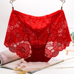 女士红内裤蕾丝图片