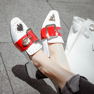 【白色女士豆豆鞋图片】白色女士豆豆鞋图片大全