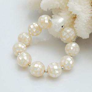 欧美热卖人气全新清新珍珠贝母手镯夸张白色贝壳马赛克 span class=h>