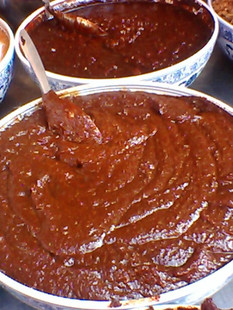 云南特产酱菜 易门什锦酱一公斤 炒玉溪酱肉做豆花米线 满百包邮