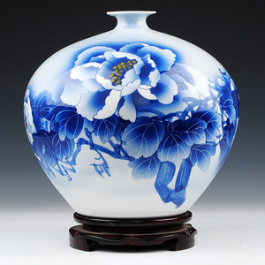 景德镇名人手绘青花瓷花瓶专场