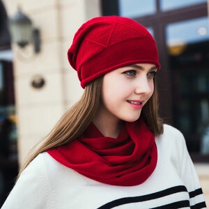 红色帽子女冬针织图片