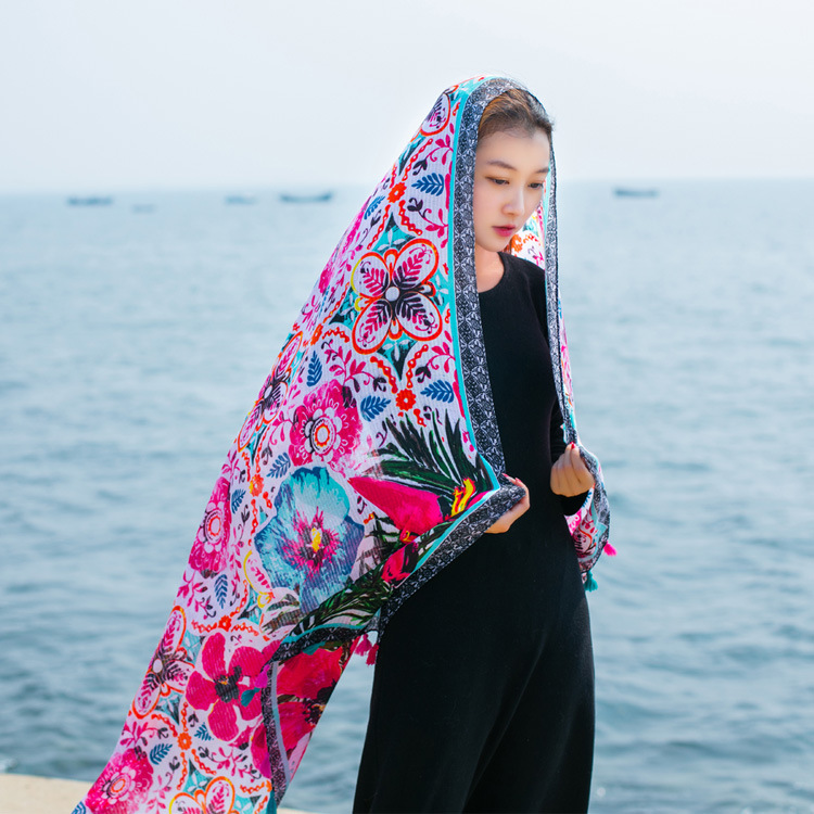 沙滩披肩民族风流苏纱巾海边防晒围巾夏季女两用大丝巾沙滩巾