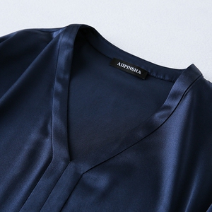 重磅桑蚕丝连衣裙女复古风五分袖华贵高雅纯色宽松改良版丝滑 span