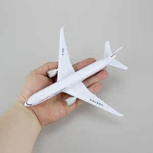 合金仿真静态客机客厅电视柜摆件小礼物 飞机模型波音b777东方航