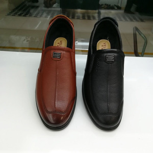 华伦邦赛冬季低帮加绒平底套脚软牛皮软底男式休闲皮鞋轻便男鞋潮