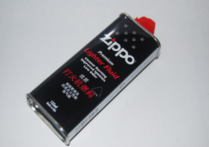 品牌名称: zippo打火机油133ml
