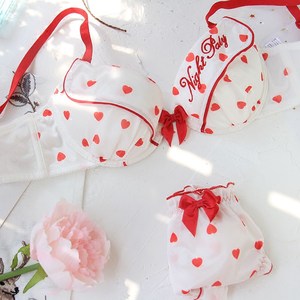 日系爱心英文刺绣小胸聚拢 span class=h>文胸 /span>加厚钢圈丝质