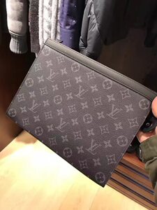 真皮手包：时尚与品质并驾齐驱