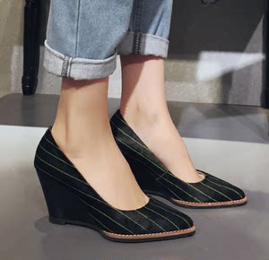 气质坡跟鞋秋图片