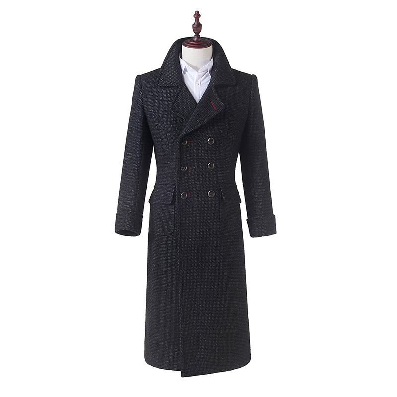 夏洛克衣服品牌,《神探夏洛克:可恶的新娘》10分54秒夏洛克穿的驼色大