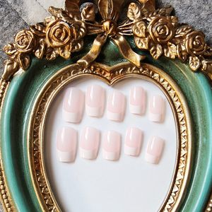 【法式指甲贴片图片】法式指甲贴片图片大全