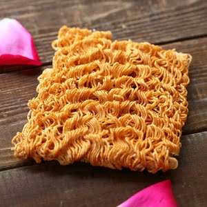  span class=h>天方 /span>干脆面 油炸型方便面 凹凸凹凸点心面点心