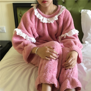 学生秋冬睡衣女图片