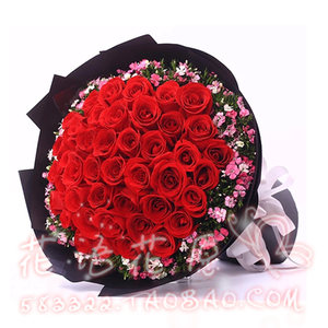 昆明同城鲜花配送52朵红玫瑰花束表白生日送