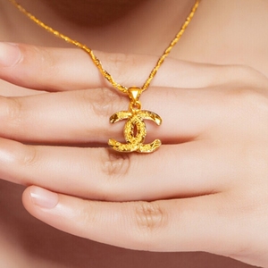 2018新款 span class=h>金六福 /span>黄金玫瑰苹果爱心吊坠女士新款